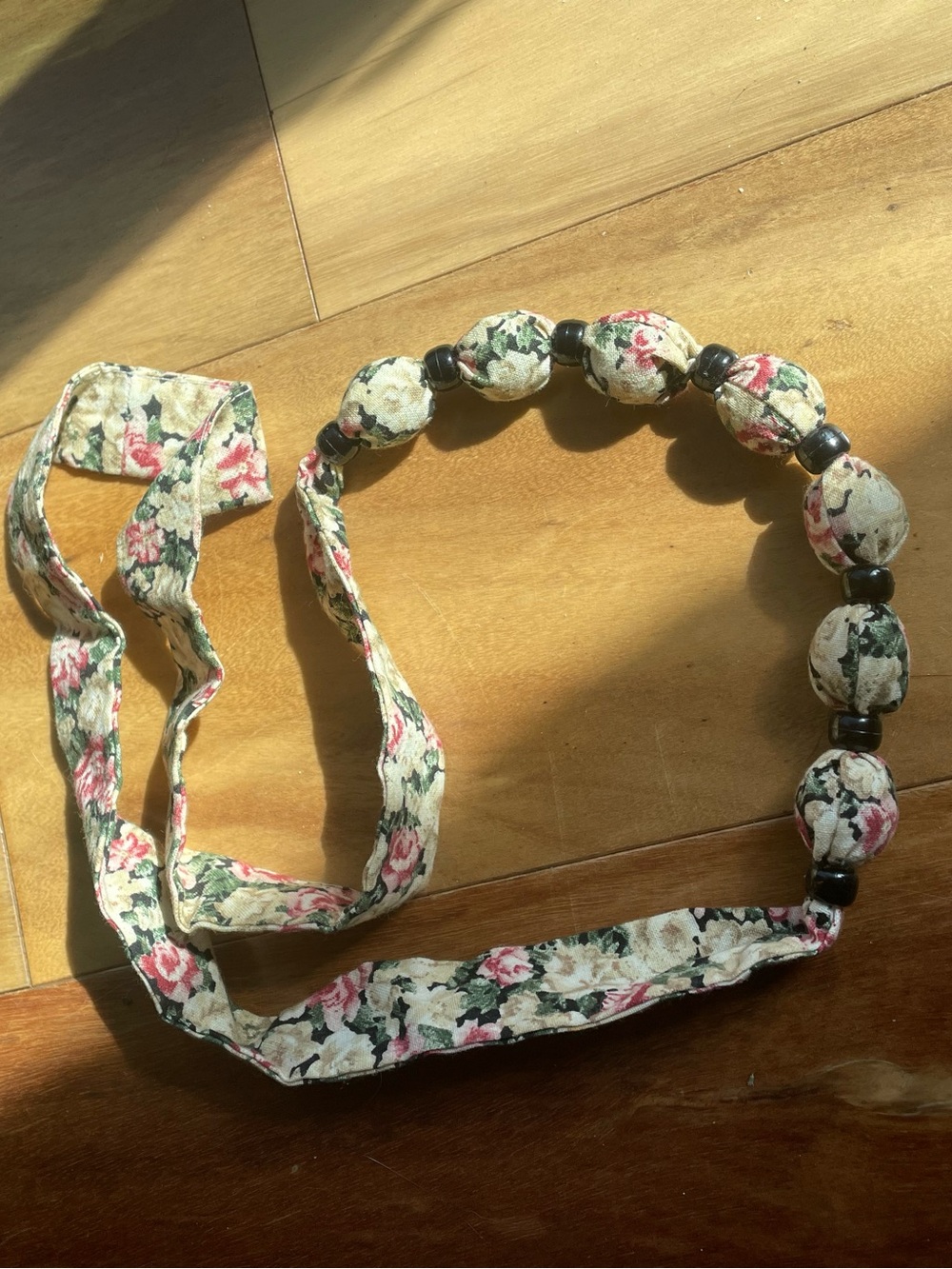 VINTAGE Floral Fabric Bead Tie Necklace - Pink Green
